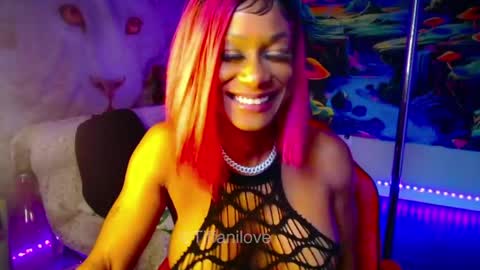 Tiffani Love online show from May 2026 11:18:02 AM