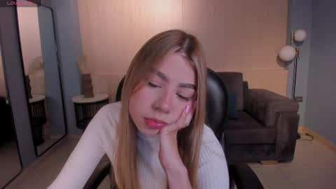 Tiffanny Sins online show from June 2026 04:02:01 AM