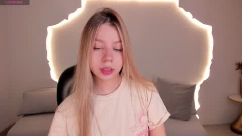 Tiffanny Sins online show from July 2026 07:11:01 PM