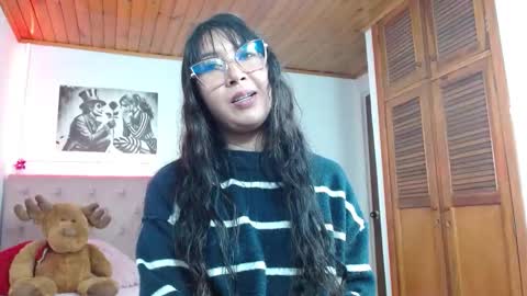 Snapshot of tiffany_beauty18 chatting on November 2025 04:29:01 PM Tifanny online show from November 2025 04:29:01 PM