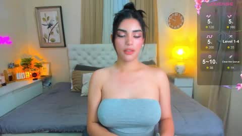 Snapshot of tiffany_cams chatting on September 2025 06:24:02 AM Tiffany online show from September 2025 06:24:02 AM