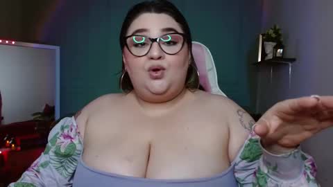 Snapshot of tiffany_laurens chatting on December 2024 08:22:01 AM dont forget ask for custom vids online show from December 2024 08:22:01 AM