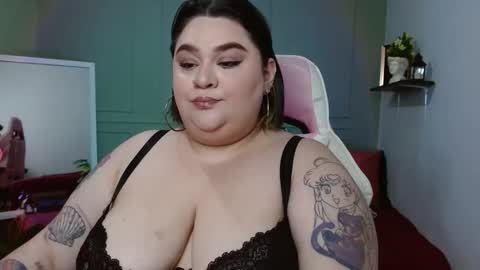 Snapshot of tiffany_laurens chatting on December 2024 09:07:01 AM dont forget ask for custom vids online show from December 2024 09:07:01 AM