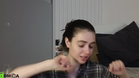 tiffany online show from February 2025 09:23:02 PM