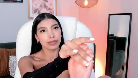 tiffany_low online show from May 2026 04:36:01 PM