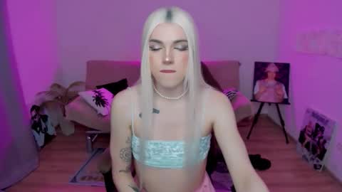 Snapshot of tiffany_smitch chatting on February 2026 12:30:02 AM Tif online show from February 2026 12:30:02 AM