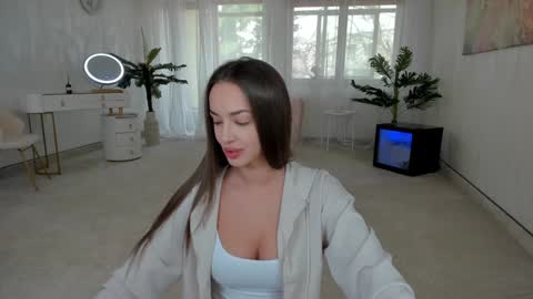 Tiffany Houston online show from January 2025 08:25:02 AM