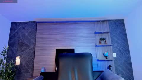 tiffanyhoustton online show from February 2026 11:28:02 AM