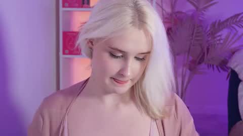Snapshot of tiffanyjons chatting on March 2026 05:41:02 PM tiffanyjons online show from March 2026 05:41:02 PM