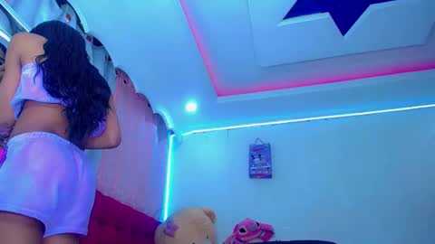 tiffanymackensyy69 online show from June 2026 01:18:01 AM