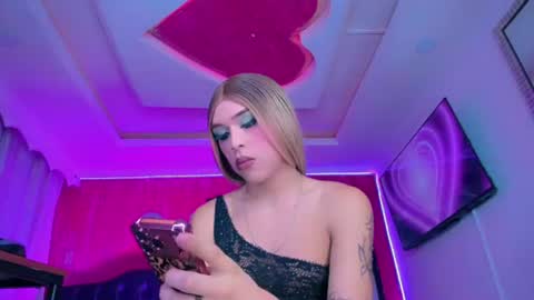 tiffanymackensyy69 online show from July 2026 11:02:02 PM