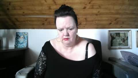 TiffanyMature online show from April 2026 08:18:01 AM