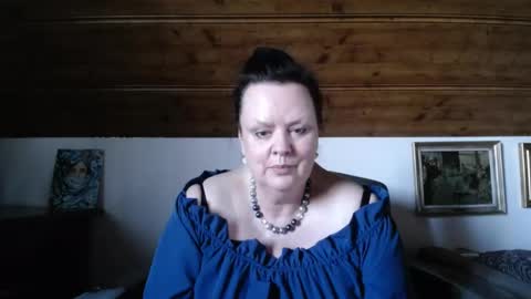 TiffanyMature online show from April 2026 05:30:01 PM