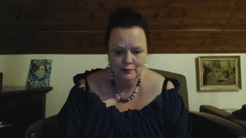 TiffanyMature online show from April 2026 08:15:01 PM