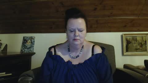 TiffanyMature online show from May 2026 09:11:02 PM