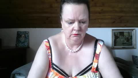 TiffanyMature online show from May 2026 07:14:01 AM
