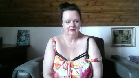 TiffanyMature online show from May 2026 02:55:01 PM