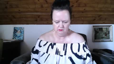 TiffanyMature online show from July 2026 09:29:02 AM