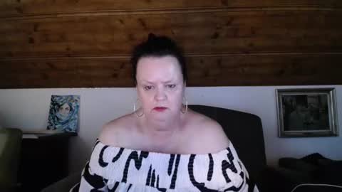 TiffanyMature online show from July 2026 05:12:02 PM