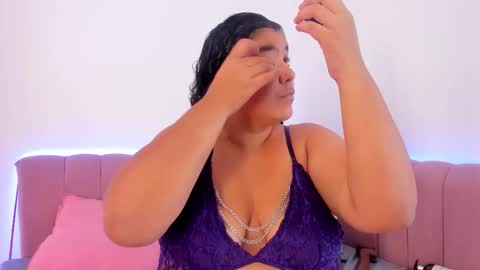 Snapshot of tiffanymiller01 chatting on March 2026 01:04:02 PM Tiffany Miller online show from March 2026 01:04:02 PM