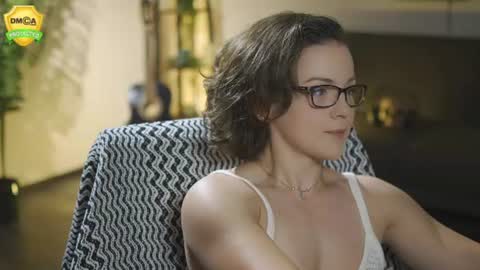 tiffanyriox online show from July 2026 01:44:02 AM