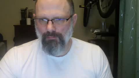 Snapshot of tiffanysboy chatting on February 2026 08:10:01 AM California Man online show from February 2026 08:10:01 AM