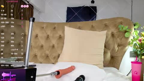 Snapshot of tiffanywestxxx chatting on October 2025 03:04:02 AM Tiffany online show from October 2025 03:04:02 AM