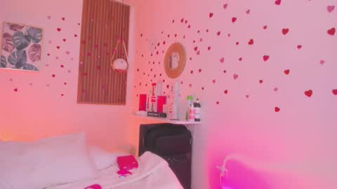 Tiffany online show from March 2026 03:06:02 AM