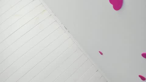 Tiffany online show from March 2026 09:26:01 PM