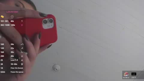 Tiffany online show from April 2026 01:05:02 PM