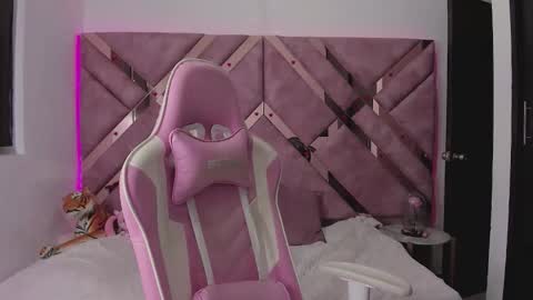 Ana online show from March 2026 05:49:01 PM