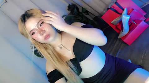 tight_elliana online show from July 2026 07:00:02 AM