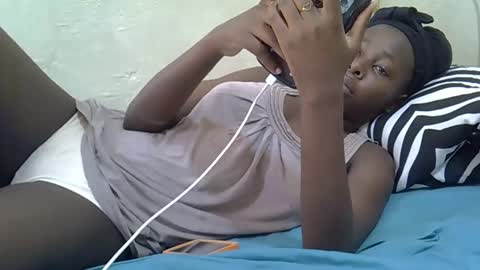 Snapshot of tight_pussie chatting on February 2026 11:48:02 AM tight_pussie online show from February 2026 11:48:02 AM