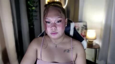 Kitti online show from November 2025 07:57:02 PM