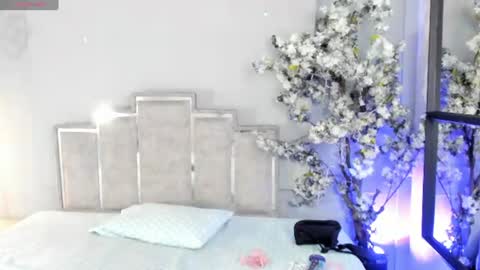 tiianascott online show from July 2026 12:08:02 PM