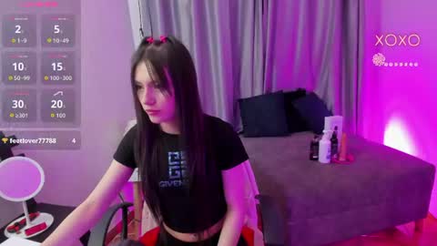 tiinajonus_ online show from July 2026 04:49:01 AM
