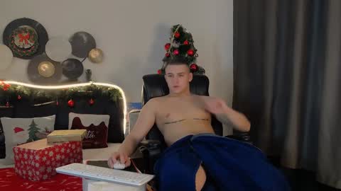 Snapshot of tim_mart chatting on December 2024 04:00:02 PM ask me online show from December 2024 04:00:02 PM