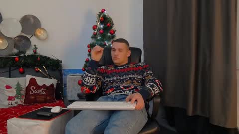 Snapshot of tim_mart chatting on December 2024 10:37:01 PM ask me online show from December 2024 10:37:01 PM