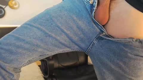 Snapshot of tim_mart chatting on January 2025 11:34:02 AM ask me online show from January 2025 11:34:02 AM