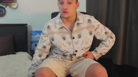 Snapshot of tim_mart chatting on January 2025 02:56:02 PM ask me online show from January 2025 02:56:02 PM