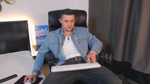 Snapshot of tim_mart chatting on February 2025 12:29:01 AM ask me online show from February 2025 12:29:01 AM