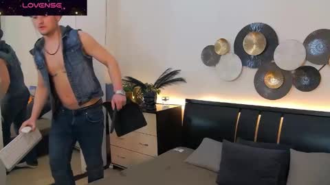 Snapshot of tim_mart chatting on March 2025 06:01:02 PM ask me online show from March 2025 06:01:02 PM