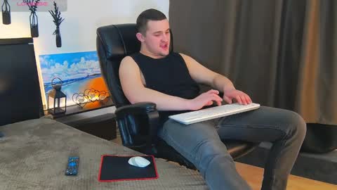 Snapshot of tim_mart chatting on March 2025 01:59:02 PM ask me online show from March 2025 01:59:02 PM