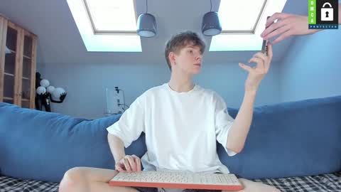 Snapshot of tim_milll chatting on January 2025 07:47:02 AM Tim online show from January 2025 07:47:02 AM