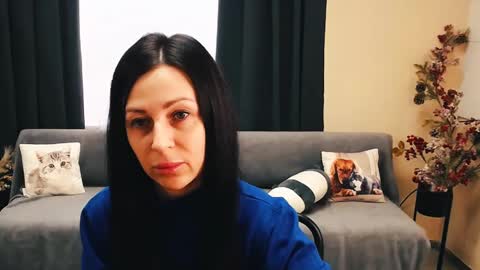 Luisa online show from March 2025 08:52:01 AM