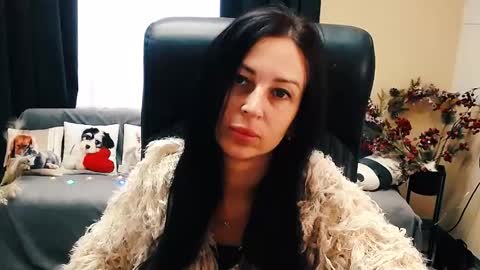 Luisa online show from September 2025 09:31:02 AM