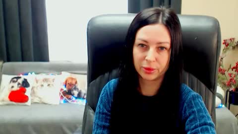 Snapshot of timeparadice chatting on April 2026 07:59:02 AM Luisa online show from April 2026 07:59:02 AM