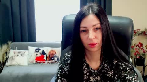 Snapshot of timeparadice chatting on May 2026 08:23:01 AM Luisa online show from May 2026 08:23:01 AM