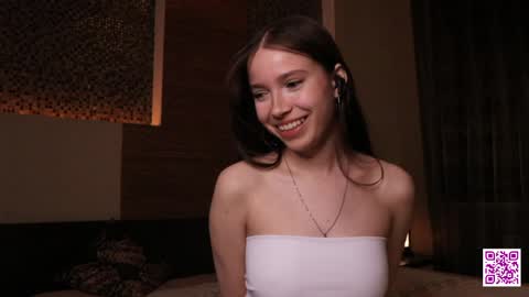 Snapshot of timideva chatting on April 2026 05:46:02 PM EVA online show from April 2026 05:46:02 PM