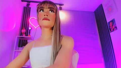 Hallie And Annie online show from February 2026 02:43:01 AM